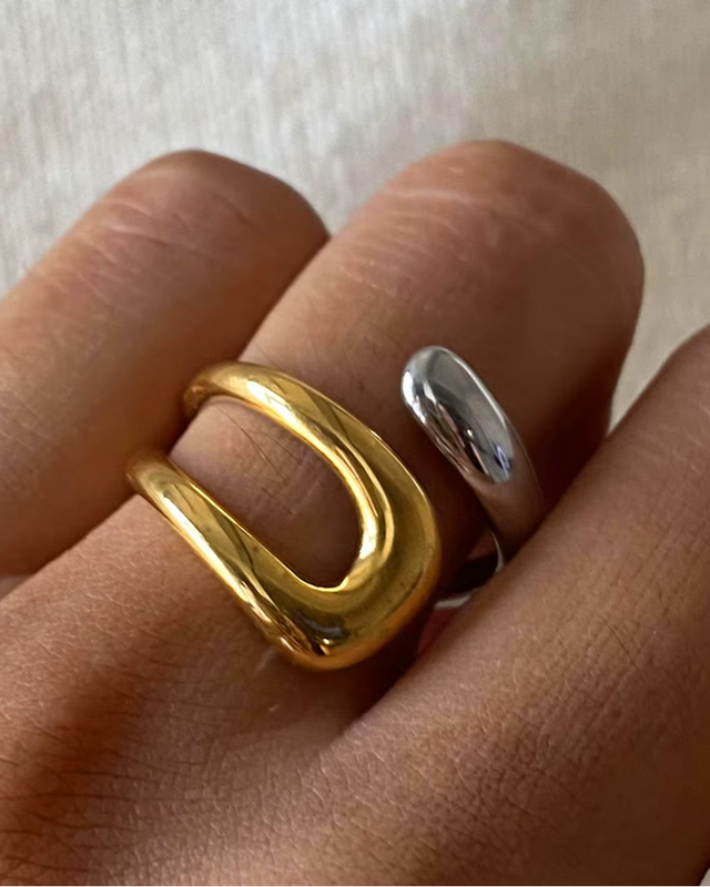 Bague Moderne - Design Unique - Style Polyvalent